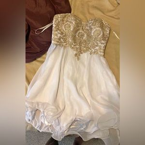 Brand new dress! Never fit me and I couldn’t return it.